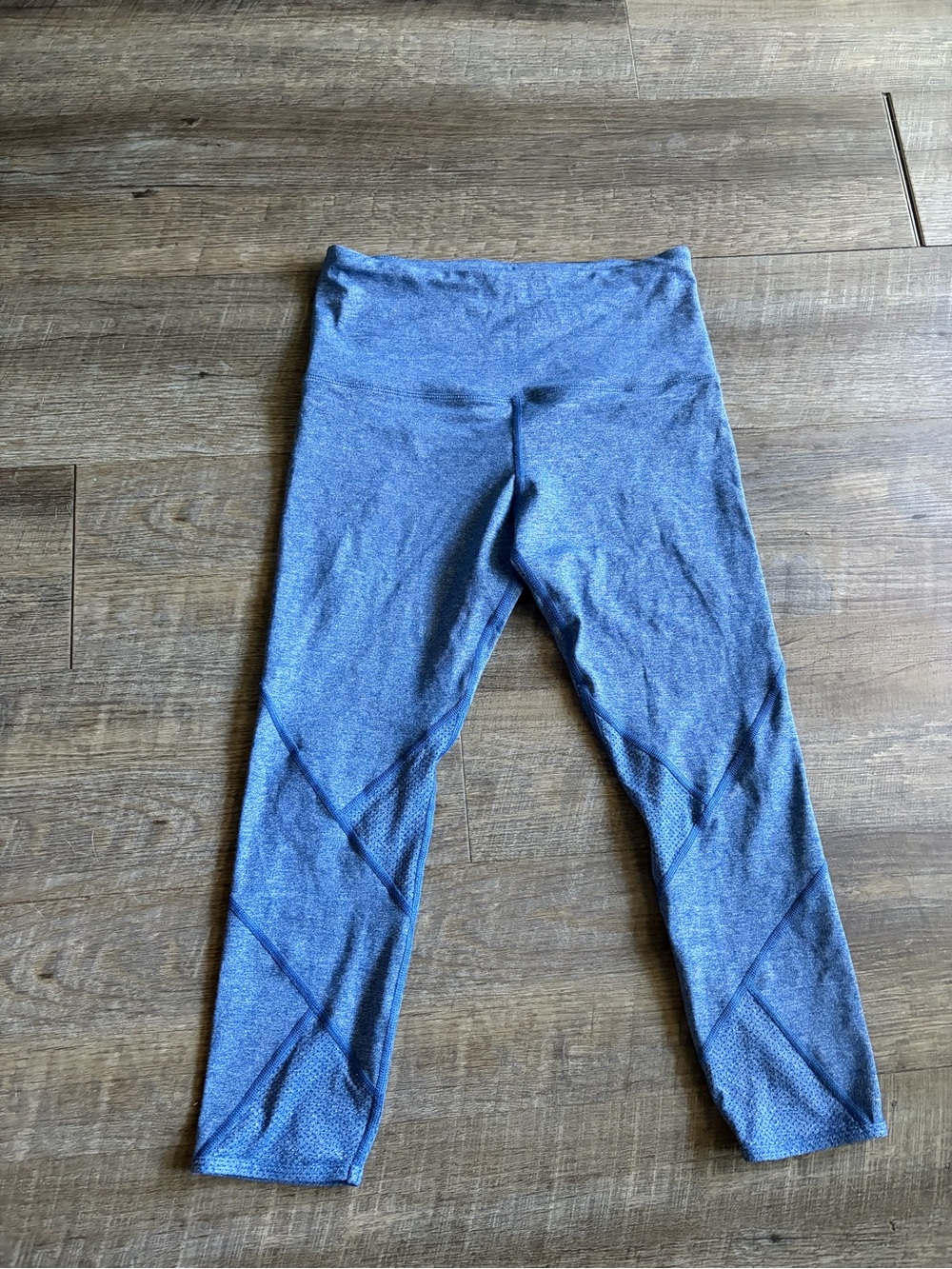 Lorna Jane Cropped High Waisted Leggings
